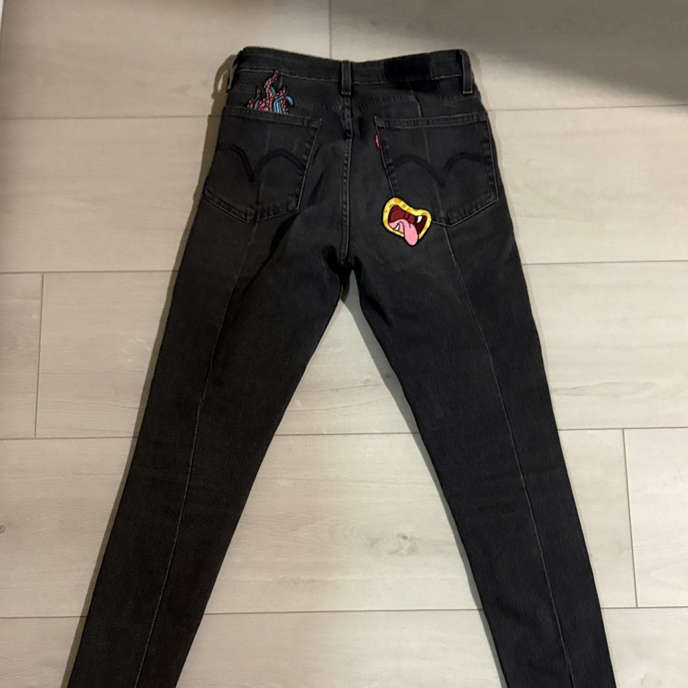 Costume Levi’s from Vegas